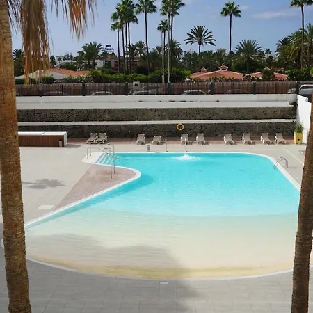 Apartamento En Edificio Habitat Playa Del Ingles. San Bartolomé